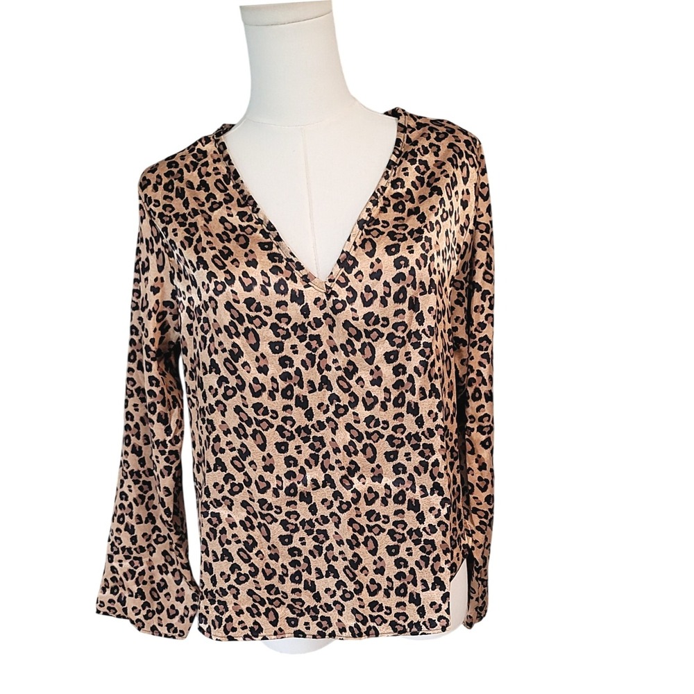 COPACABANA Women's Leopard Print V Neck‎ Long Sleeve Split Hem Blouse Top Medium